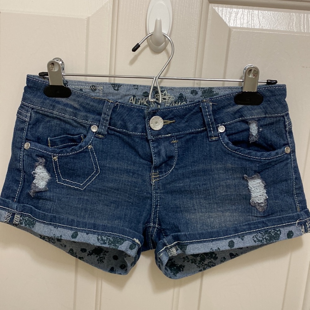 Fun short shorties! 😋